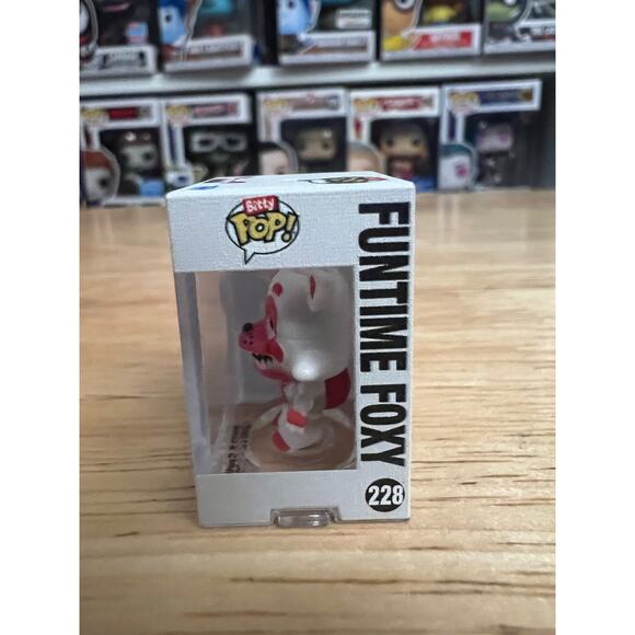 BITTY Funtime Foxy 5 Nights Freddy's Sister Location Funko Pop #228 5NAF Horror - Picture 4 of 6